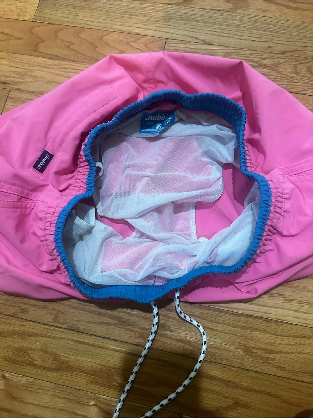 Chubbies The Avalon Swim Trunks Bright Pink Lined Drawstring 5.5” Inseam L